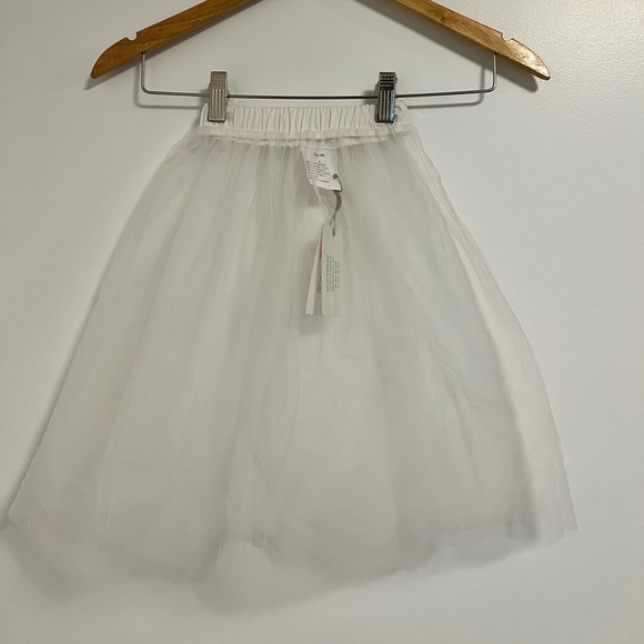 2/$40 NWT Spoilt kids tutu in size 2 in white - Picture 4 of 7
